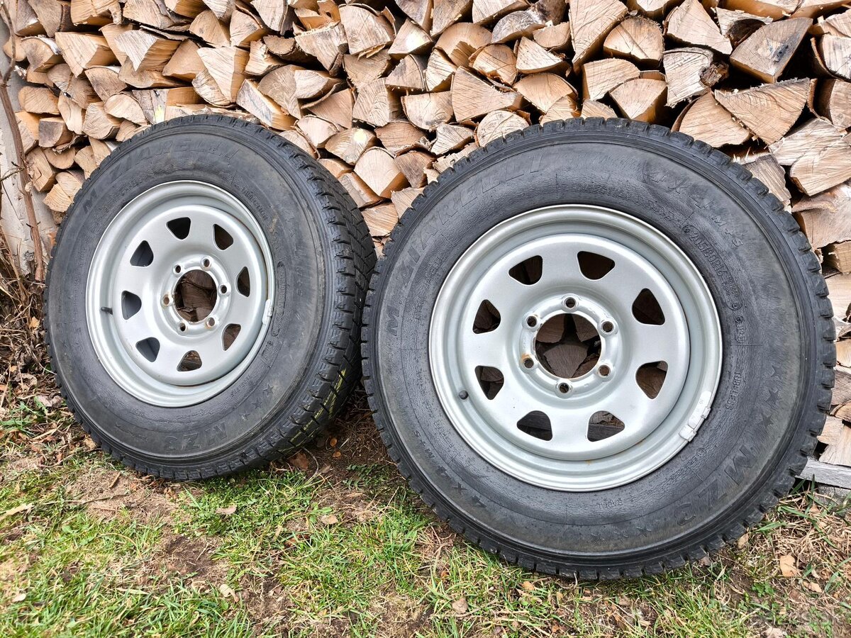 Pneu DOT XJ 7H W483 (0322) - 4