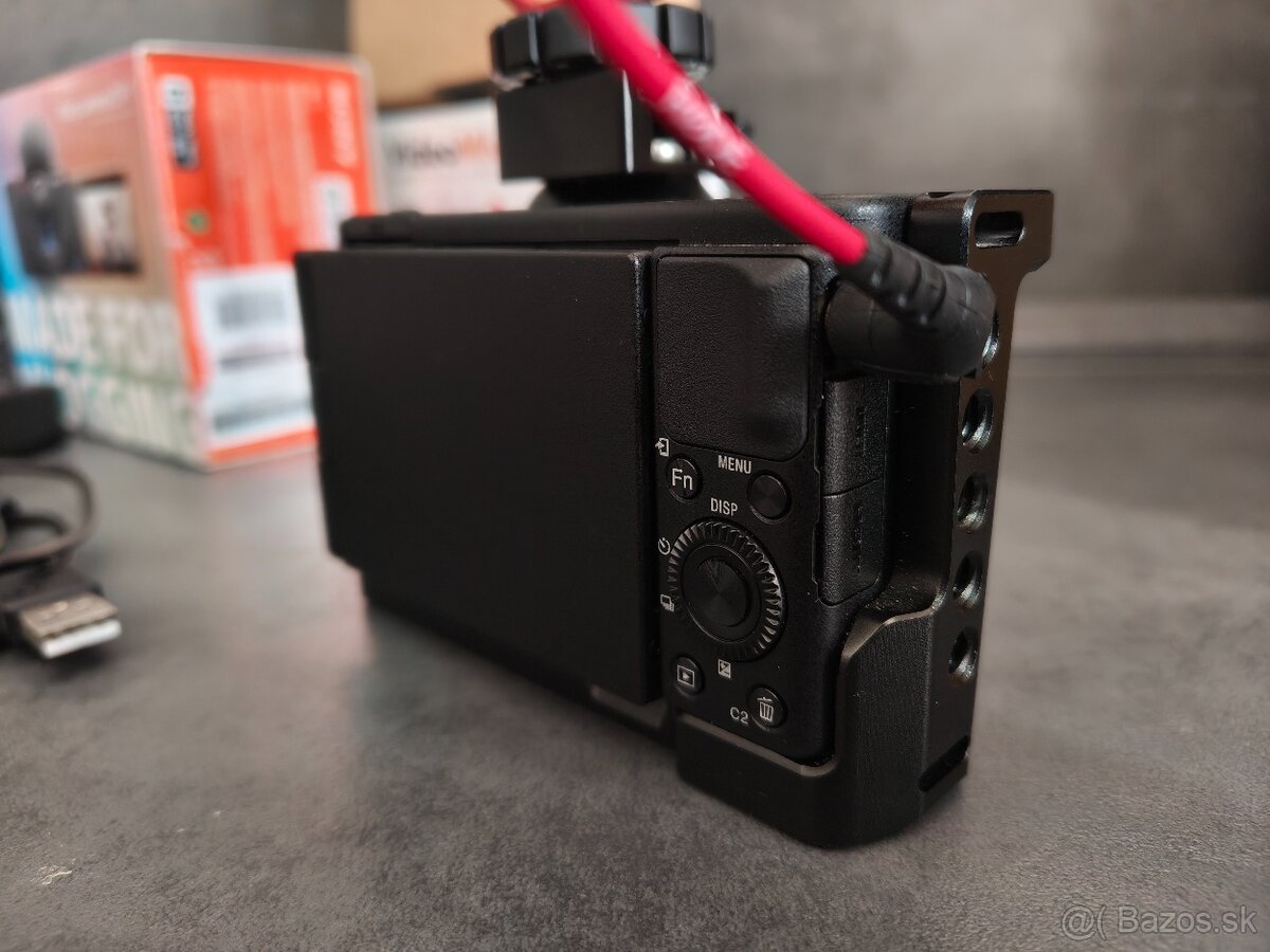 SONY ZV1 + full príslušenstvo - 4