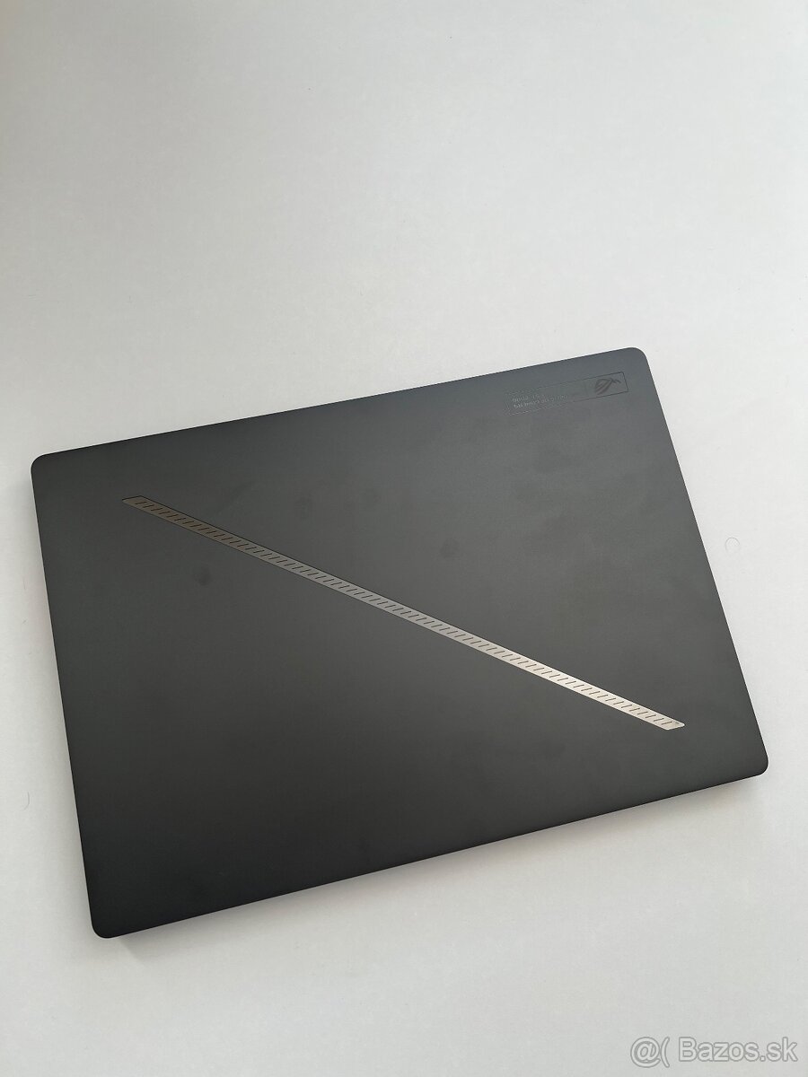 ASUS ROG Zephyrus G14 - 4