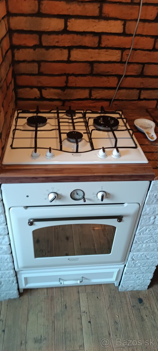 Vstavaná elektrická rúra a plynová platňa - 4