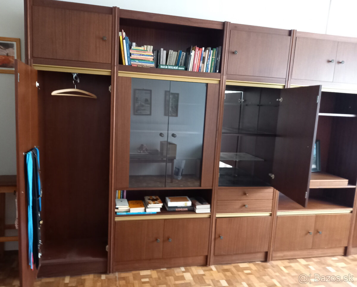 Obývacia stena + konf.stolík - 4