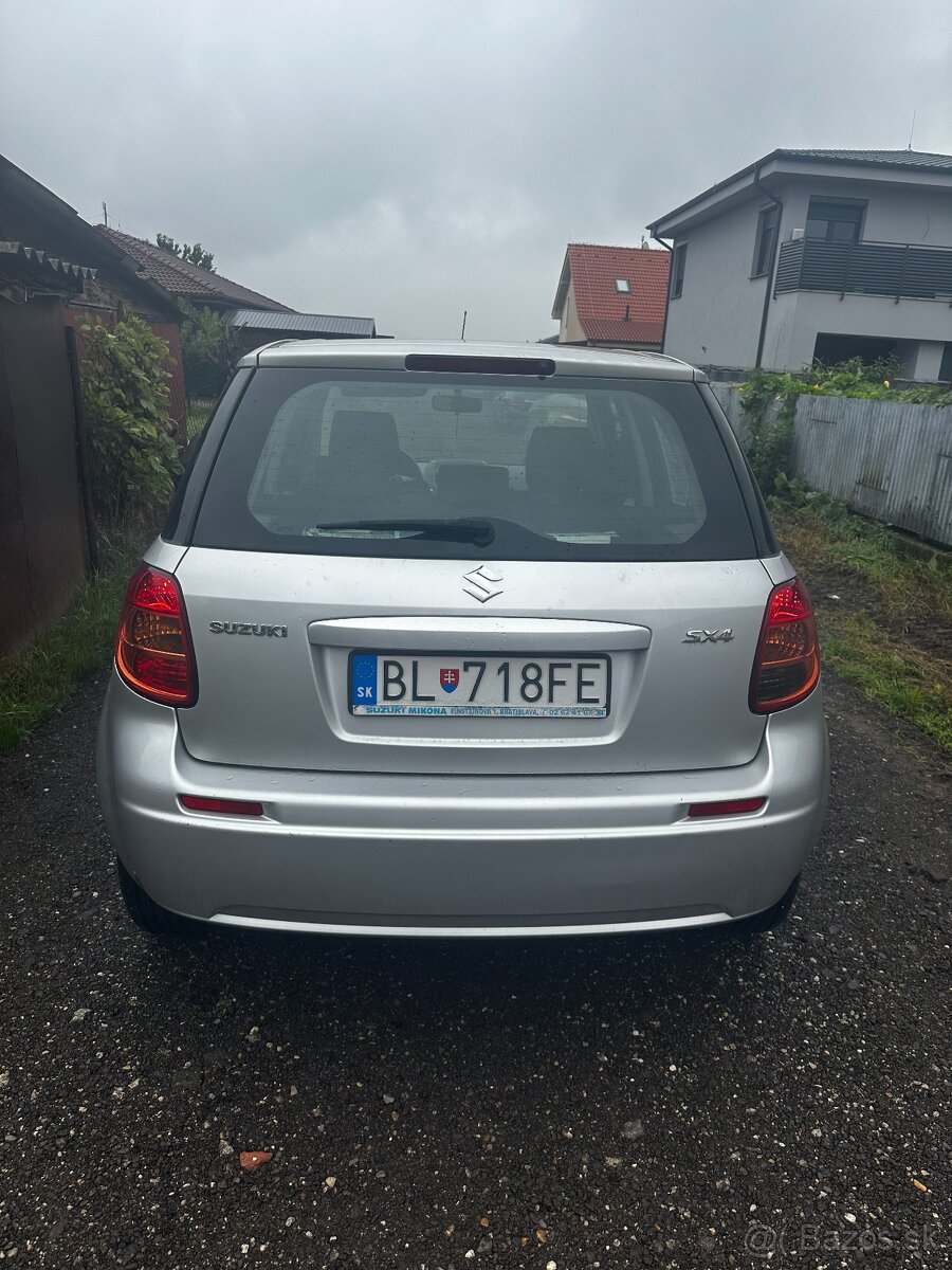 Suzuki SX4 1.5 82KW 50 000km - 4