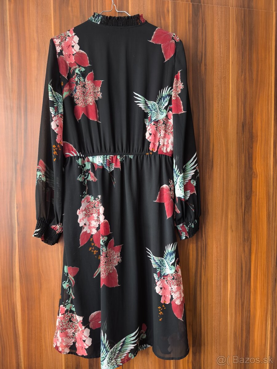 Čierne vzorovaná šaty - 4