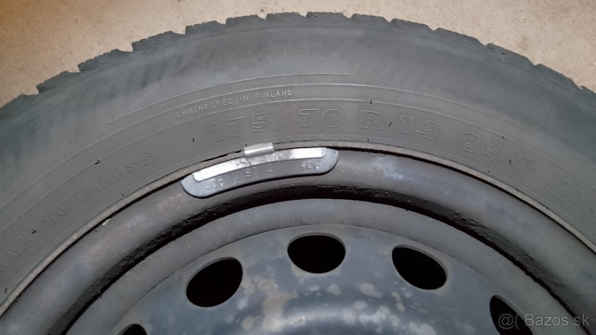 Predám zimné pneumatiky 170 70 r 14 - 4