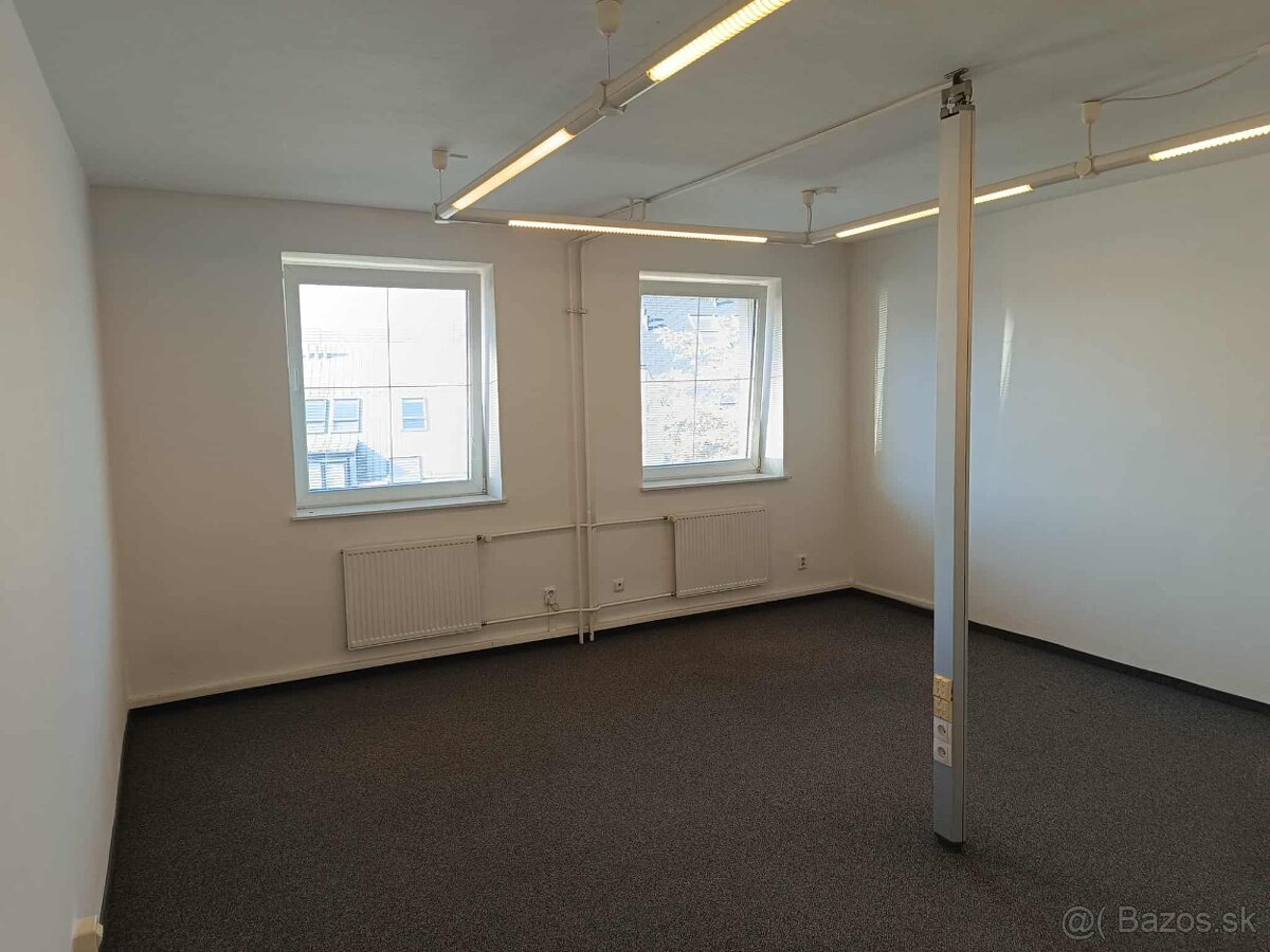 Na prenájom dve kancelárie centrum Banská Bystrica - 4