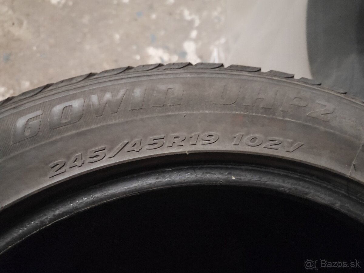 Predám 245/45r19 - 4