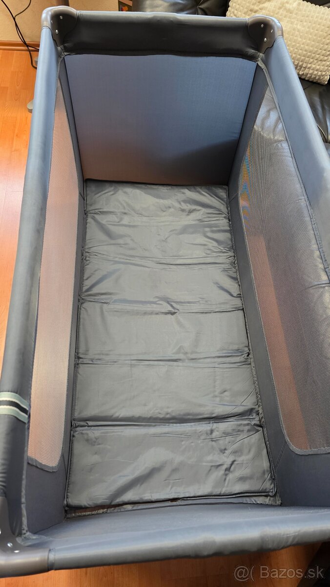 Cestovná skladacia postielka - 4