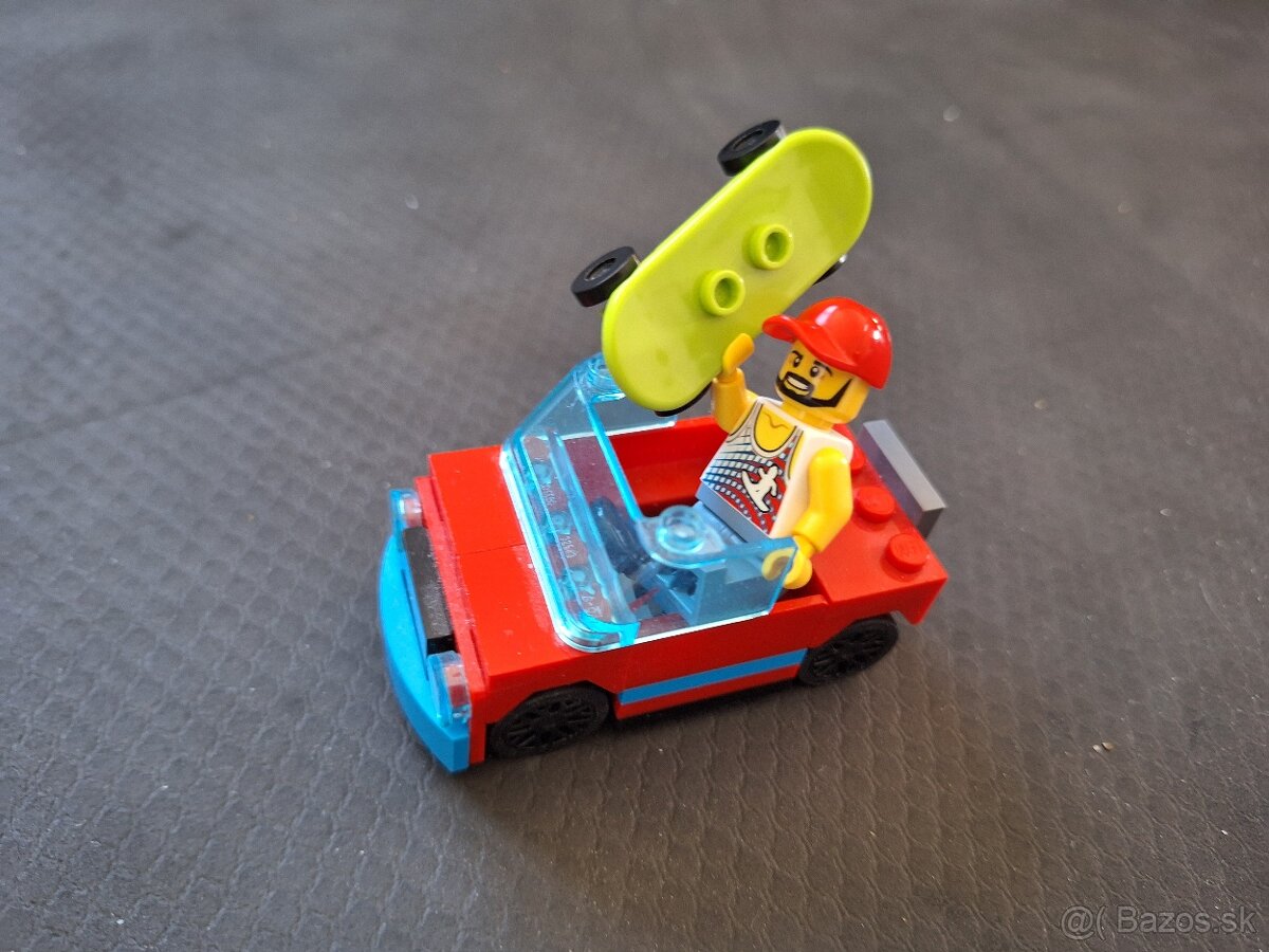 Stavebnice LEGO a Playtive - 4