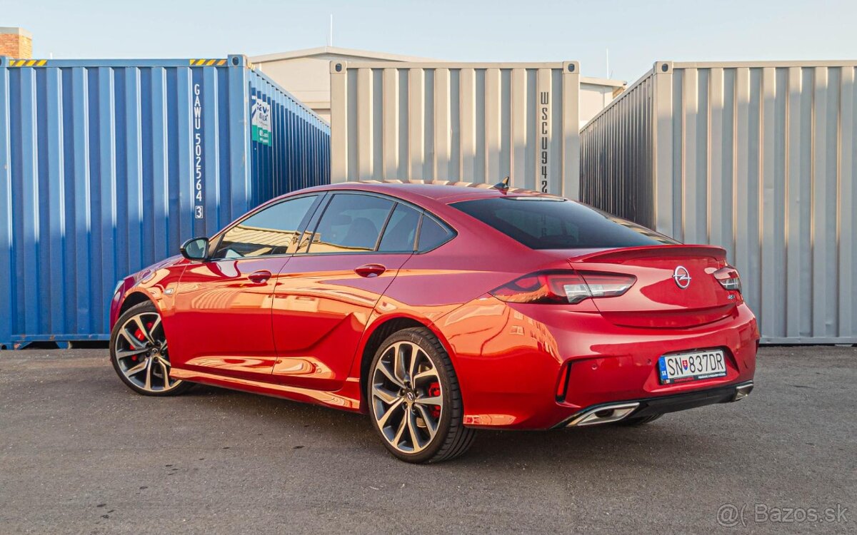 Opel Insignia GSi 2.0 4x4 A/T - 4