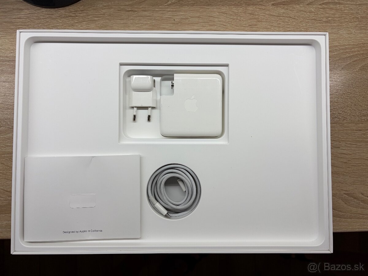 MacBook Pro 15" 2019 – Intel Core i9, 32 GB RAM - 4