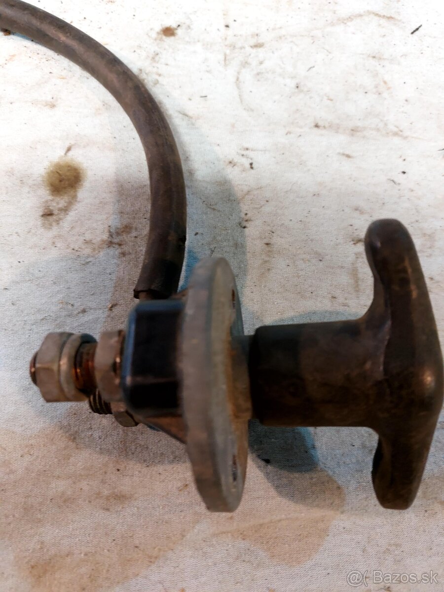 domek riadenia z VZV , volant 805,odpoj. baterie ,spodne oko - 4