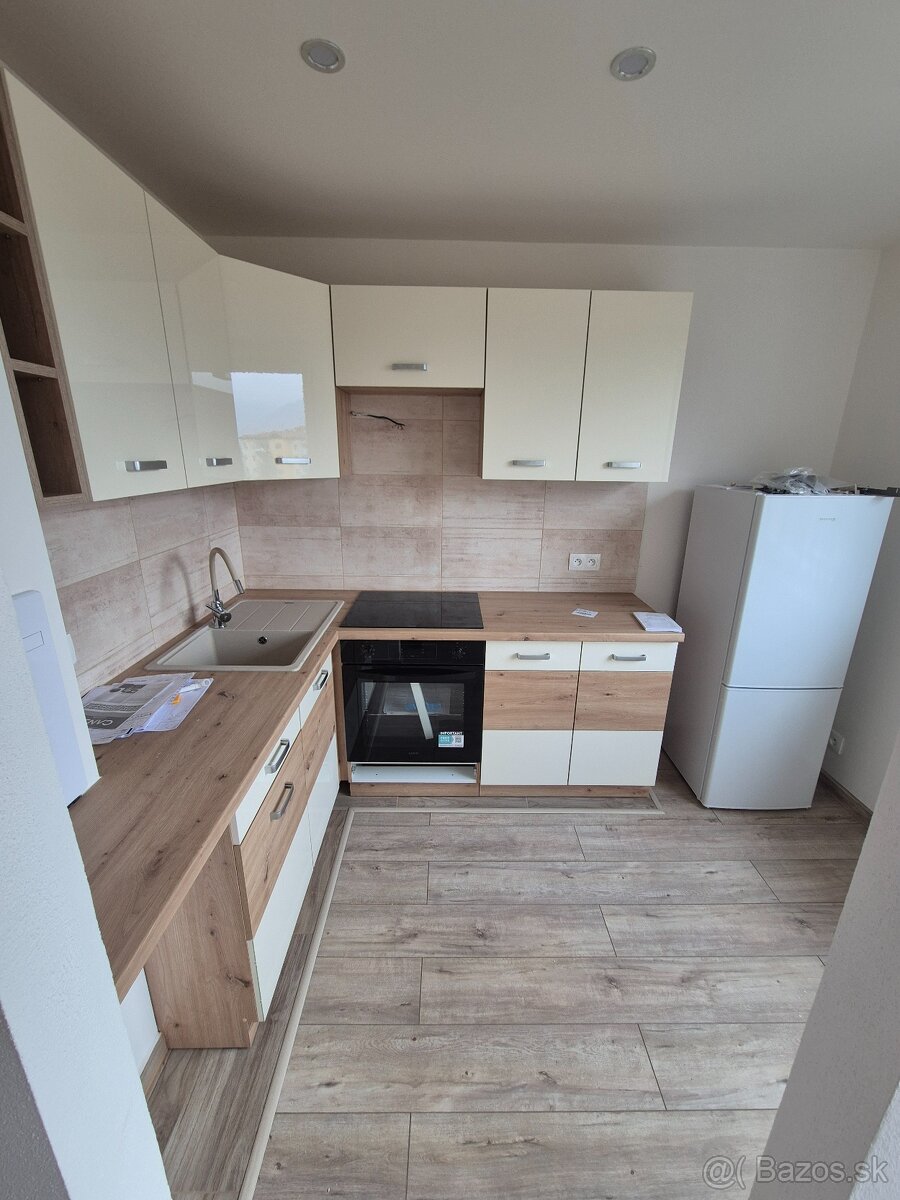 Preajmem 1-izbový byt v centre Vrútok - 4