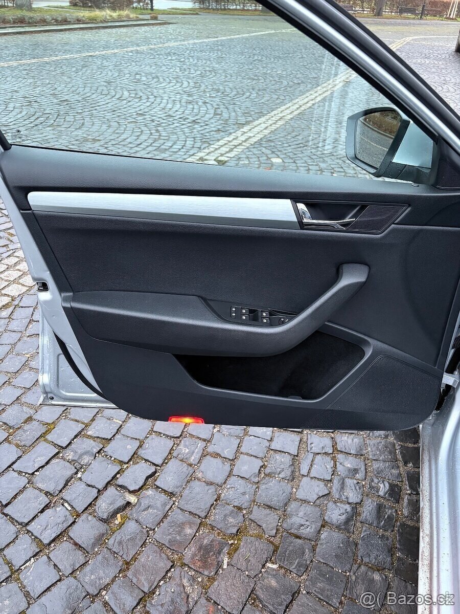 ŠKODA SUPERB 3 KOMBI - 4