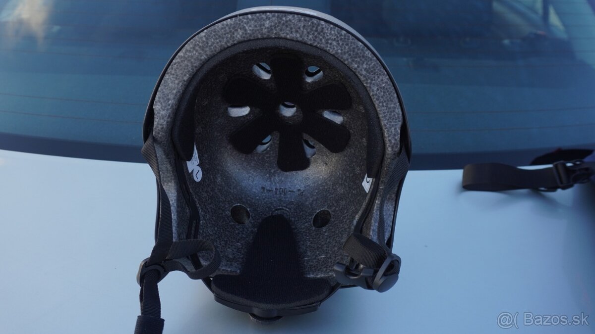 Skate prilba – veľkosť L, ako nová (Senec) - 4