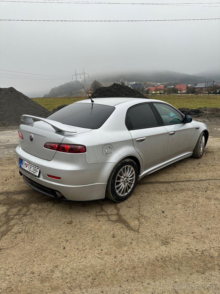 Alfa Romeo 159 - 4