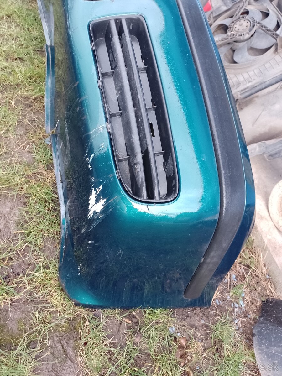 Predám predný nárazník na škoda Octavia 1 facelift - 4