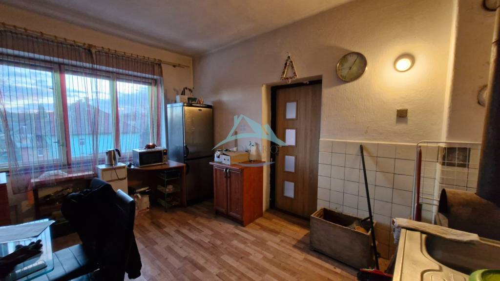 Rodinný dom s potenciálom na podnikanie v obci Malé Zlievce - 4