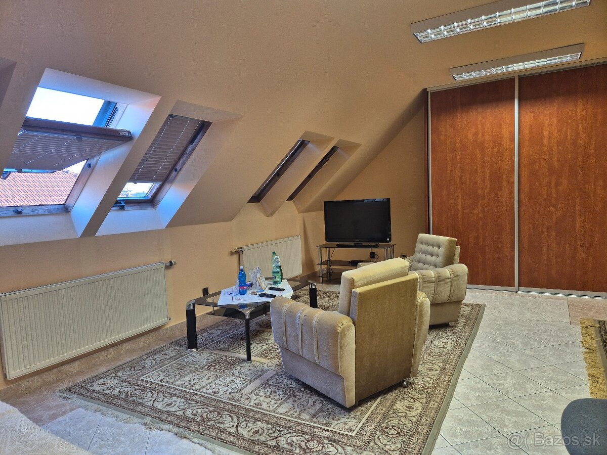 Kancelária do prenájmu v Nových Zámkoch. - 4