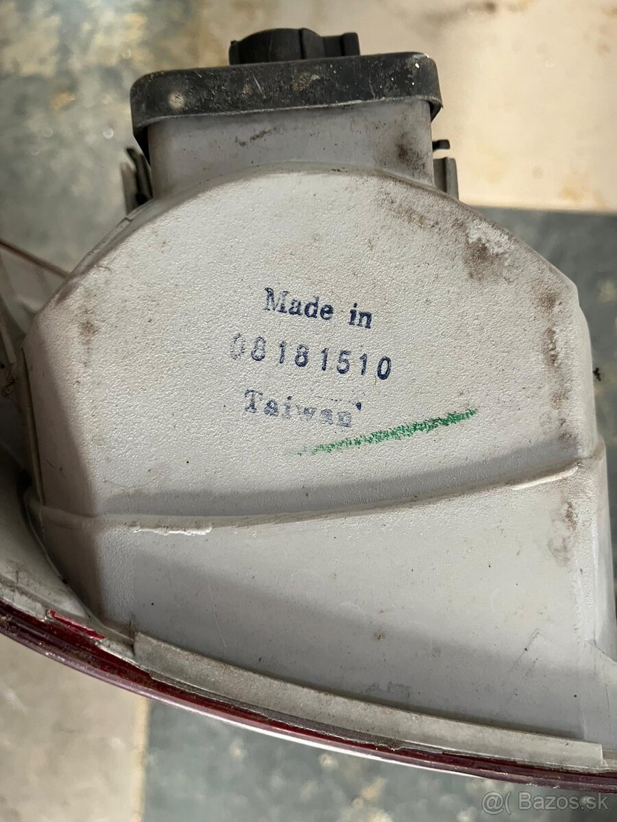 Zadne svetla VW Touran - 4