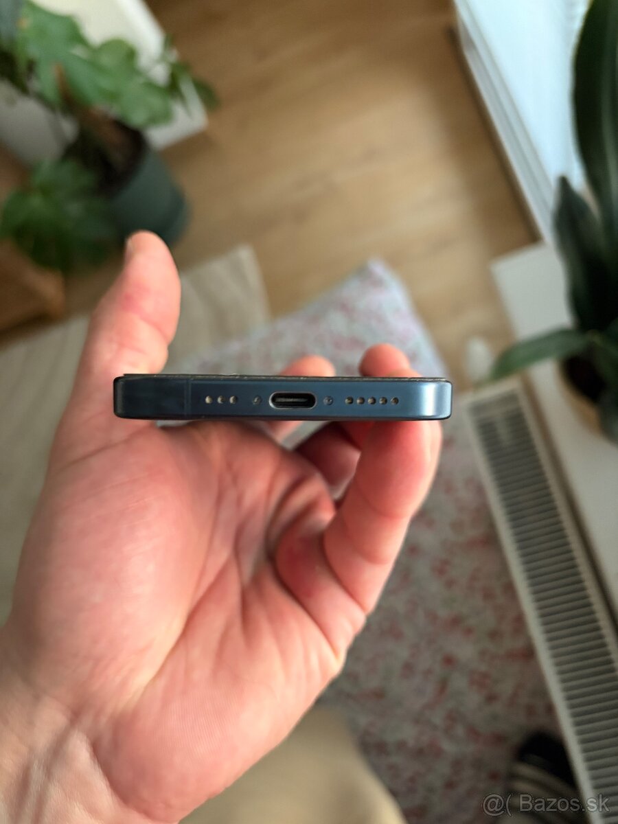 Iphone 15 pro 256gb baterka 87% - 4