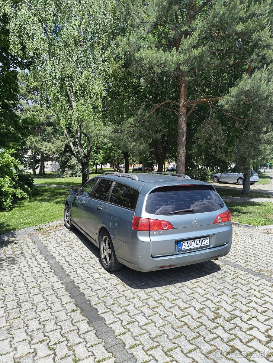 Predám Honda Accord 2.2cdti - 4