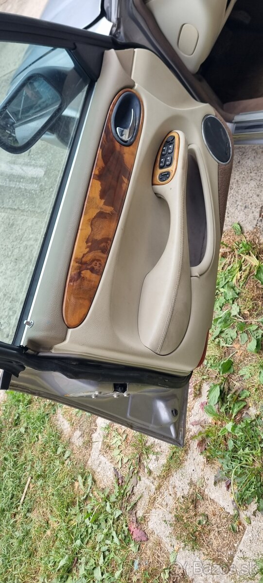 Jaguar Sovereign 3.2 V8 - 4