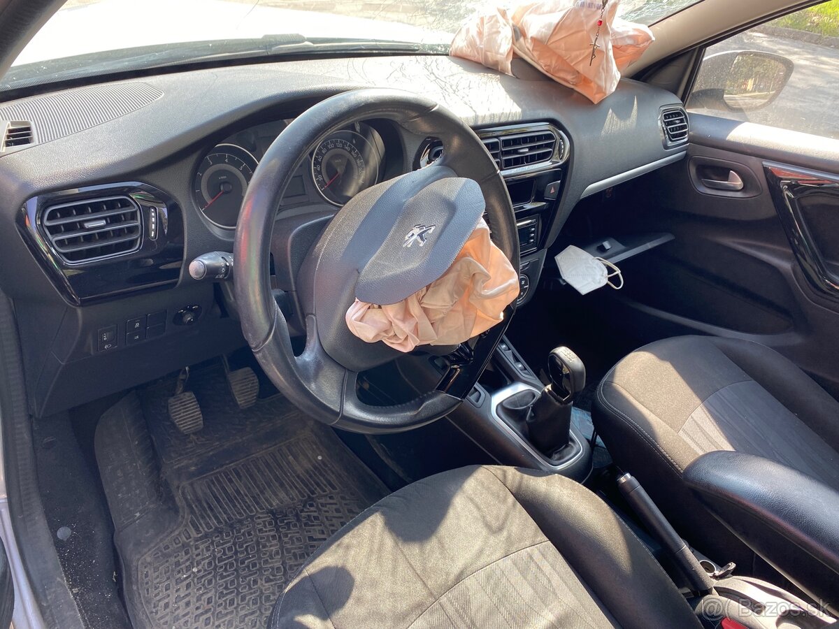 Rozpredam Peugeot 301 1.2 2015 - 4