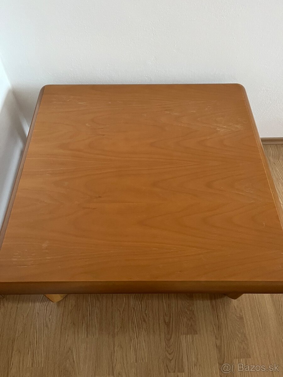 Konferenčný stolík - 4