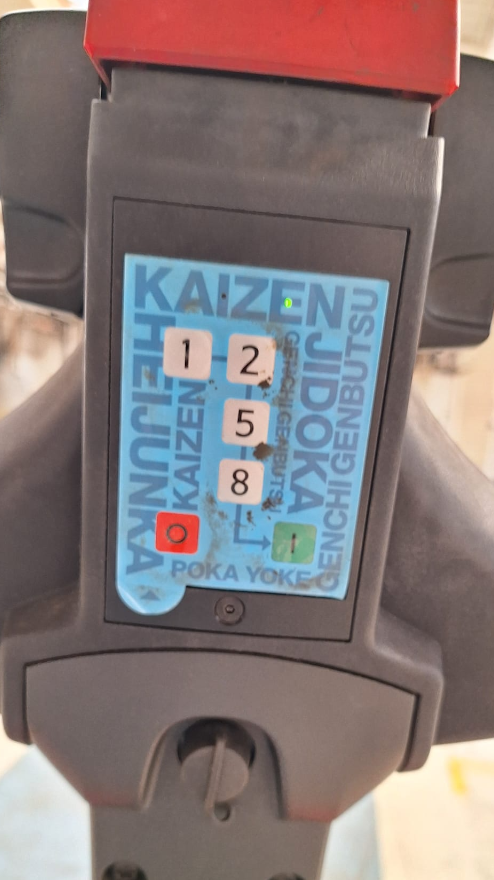 Predám elektrický paletový vozík Toyota - 4