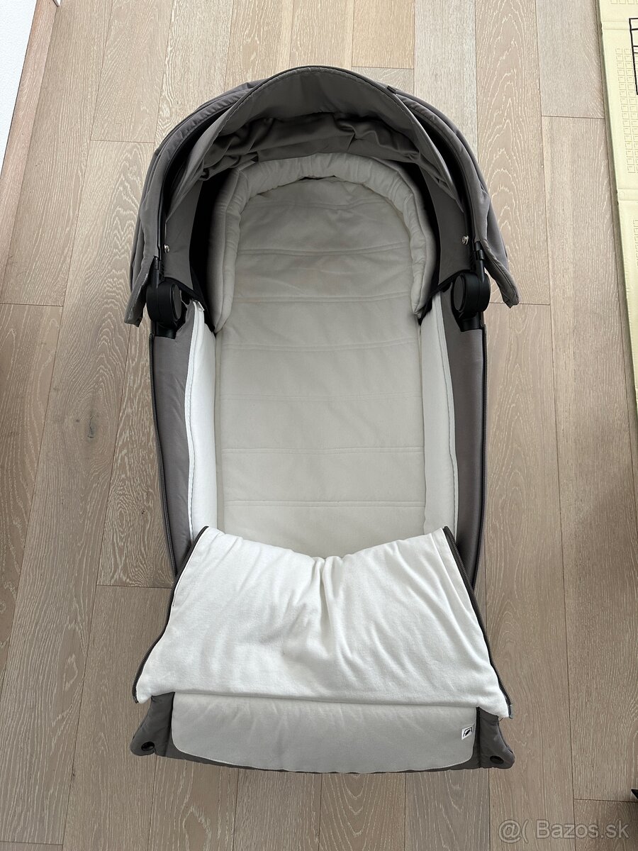 Vanička Cybex Priam Platinum Soho Grey - 4
