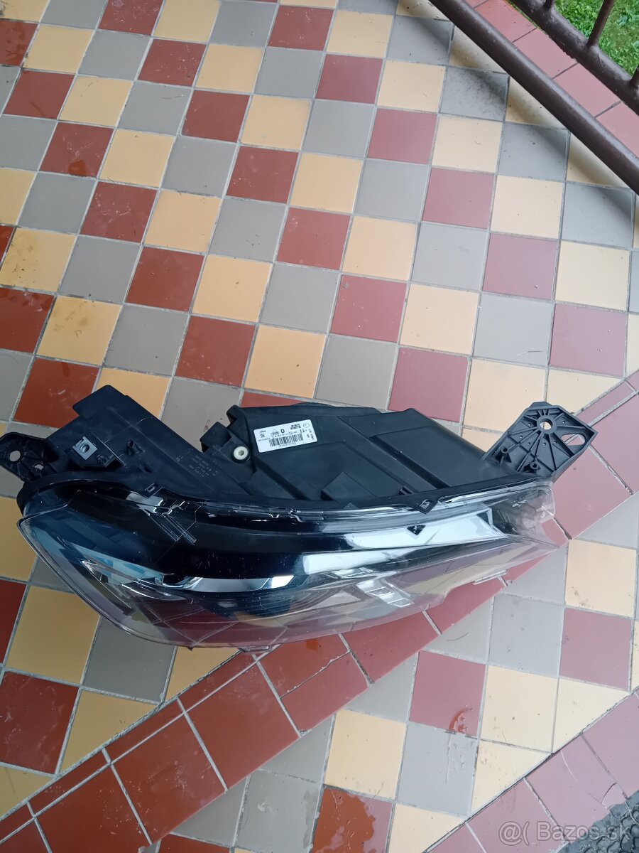 Svetlo Peugeot Rifter prave s Led - 4