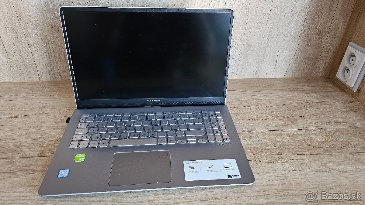 Asus Vivobook - 4