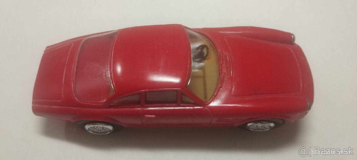 Auto na autodráhu - 4