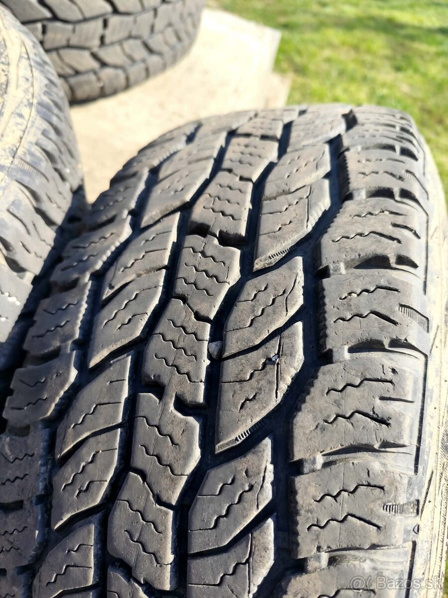 235/70 R16 - 4
