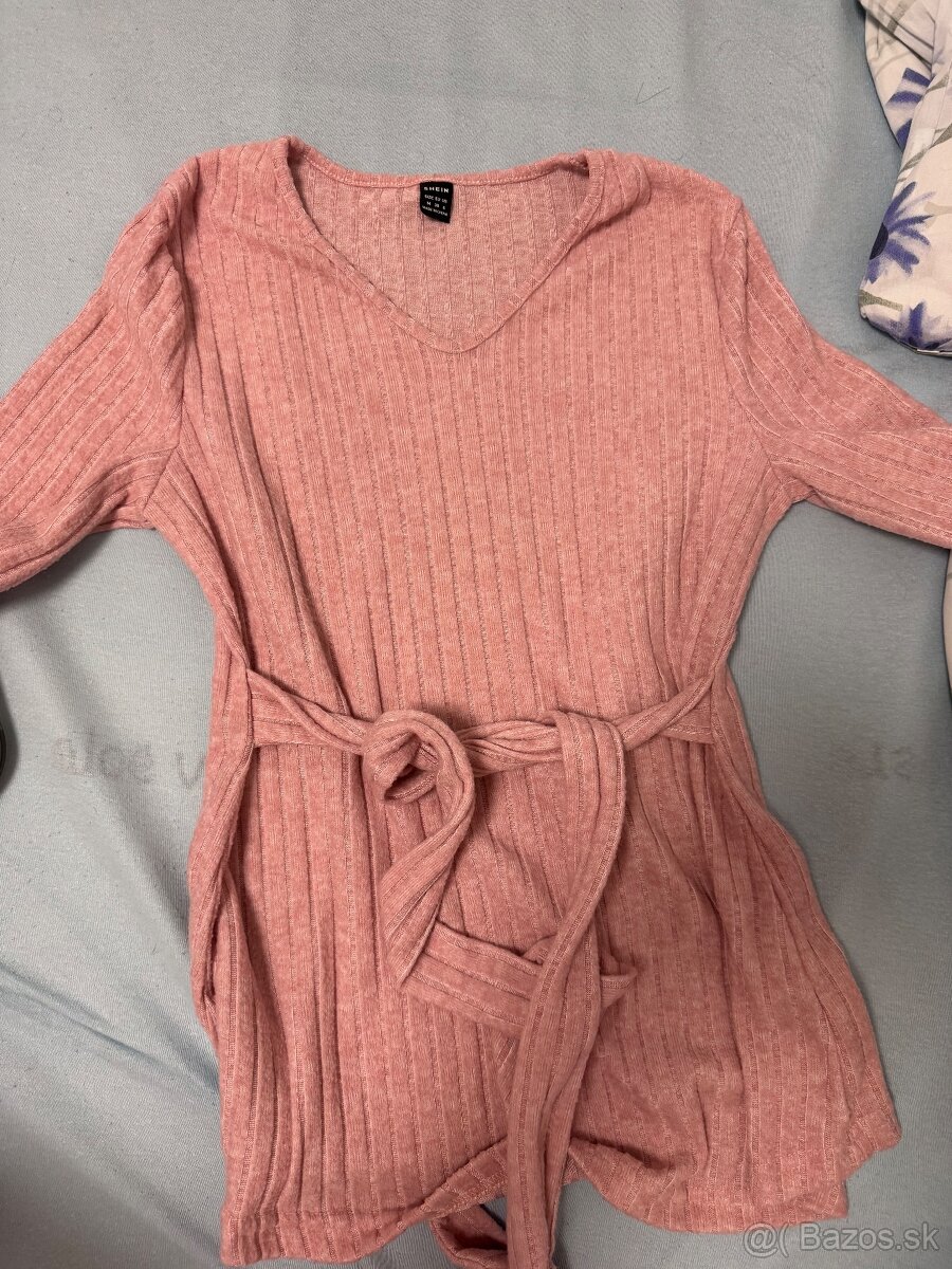 Krabica oblecenia + odsavacka - 4