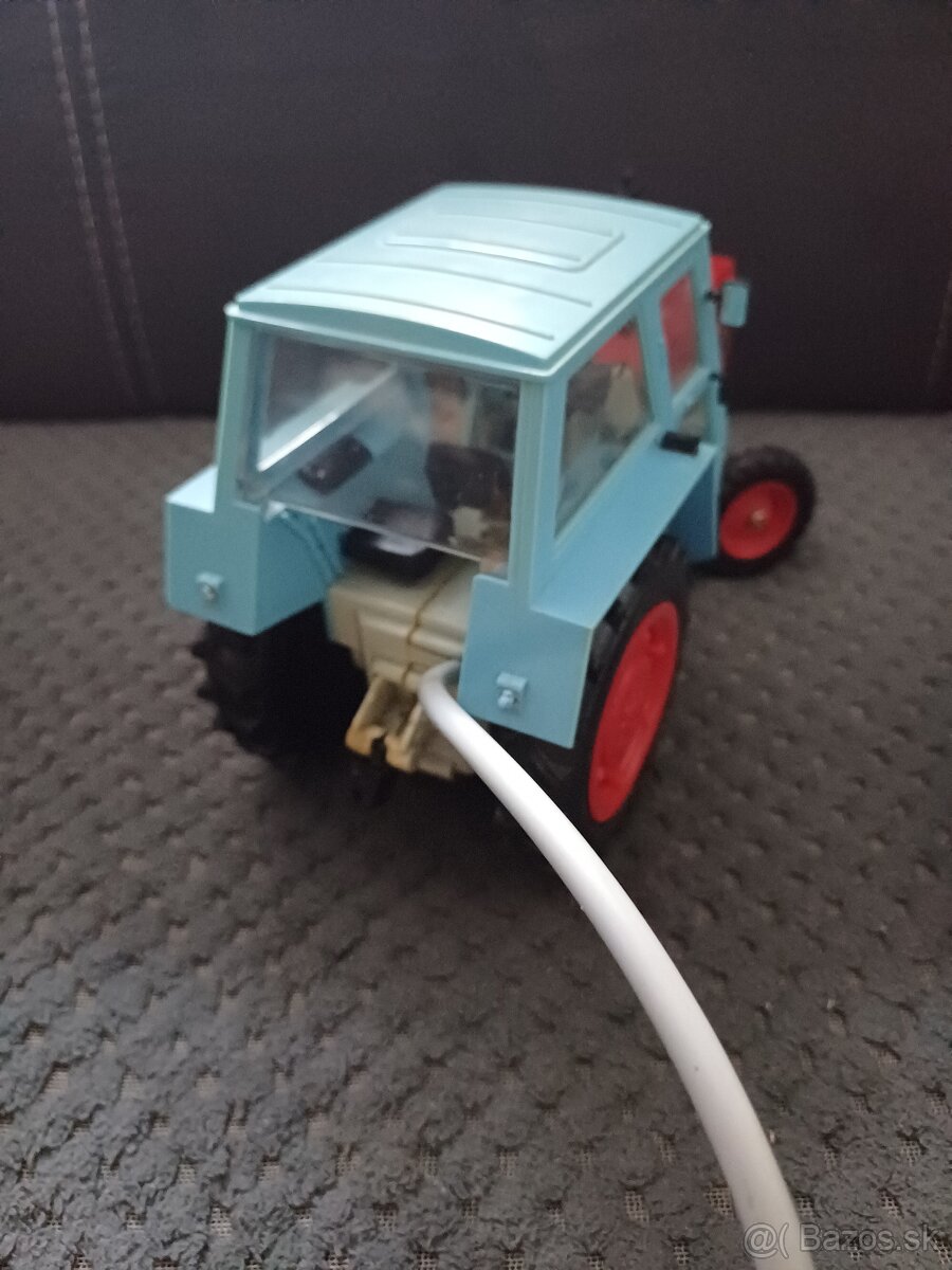 Predám traktor kdn - 4