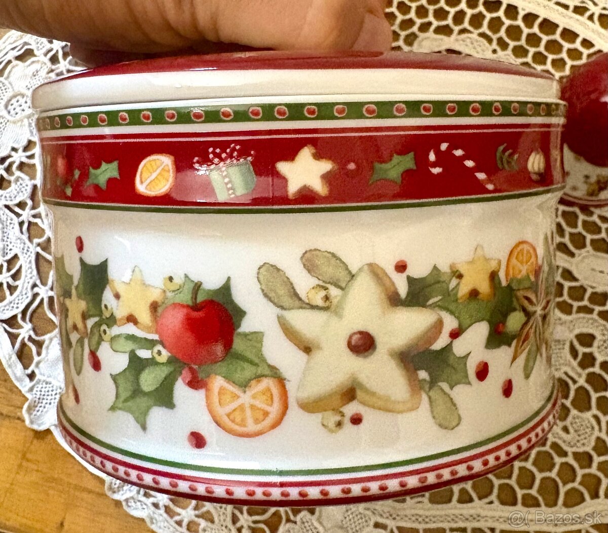 VILLEROY & BOCH VIANOČNÁ BONBONIÉRA S JABĹČKOM - 4