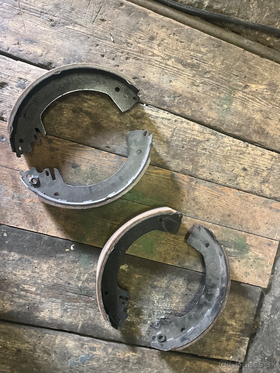 Predam nahradne diely na aviu - 4