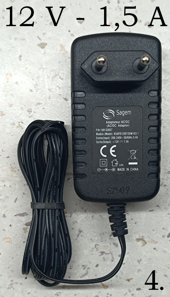 Adaptér 230 V = od 3 V do 12 V - 4