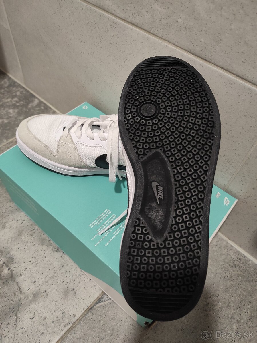 Nike dámske tenisky - 4