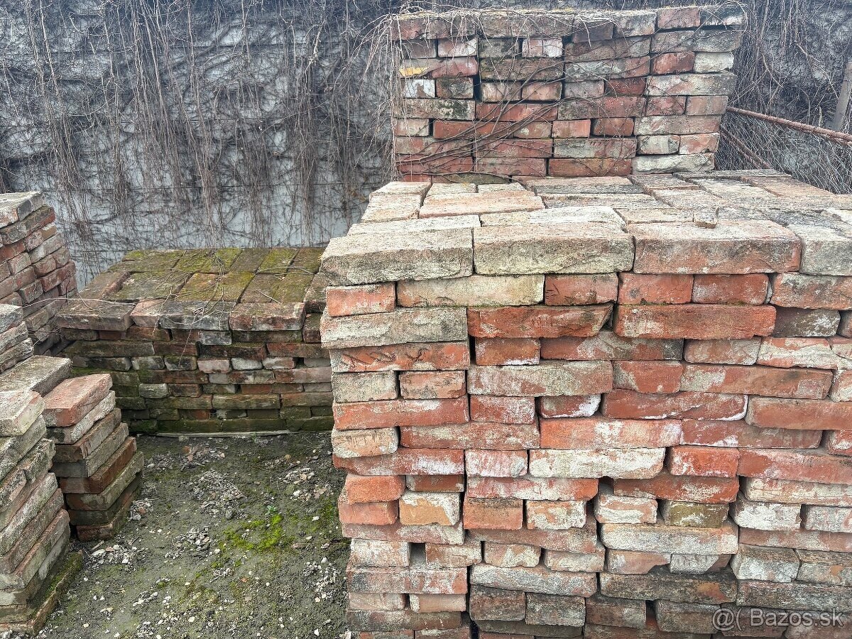 Pálená tehla očistená ca 700kusov - 4