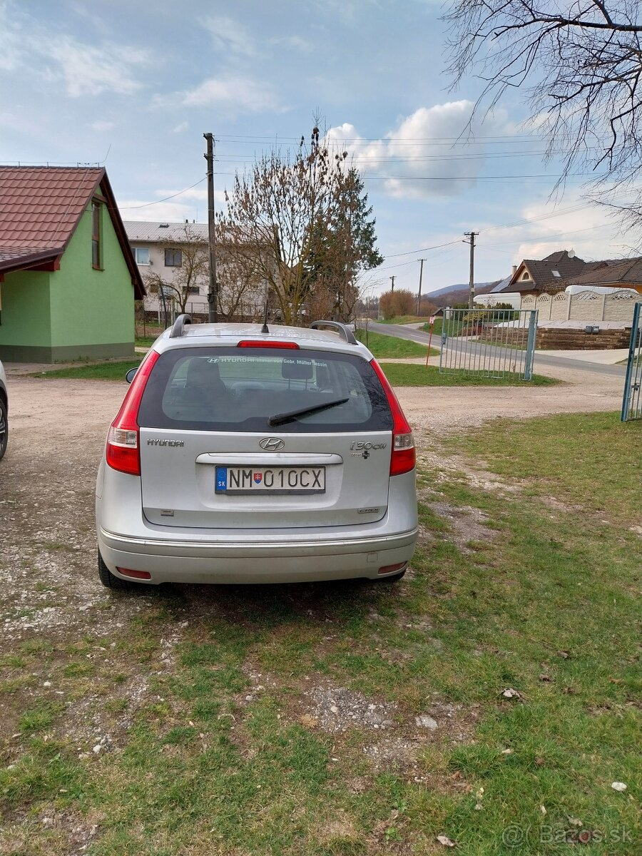 Predám Hyundai i30 CW - 4