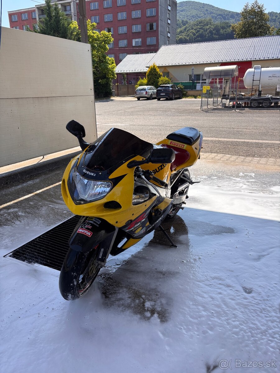 Suzuki gsxr 600 - 4