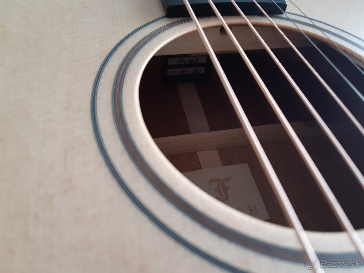 Akusticka gitara Furch - 4