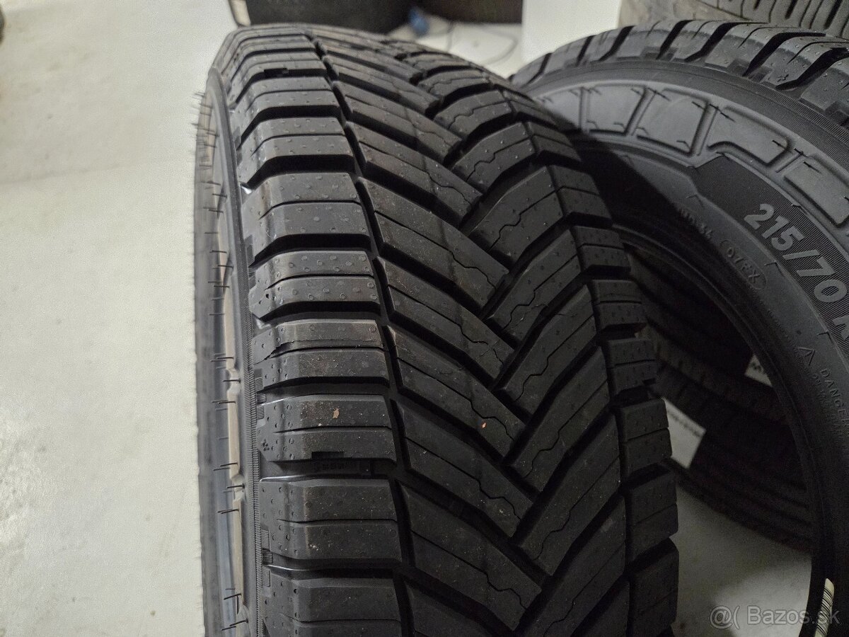 Michelin 215/70 R15 C - 4