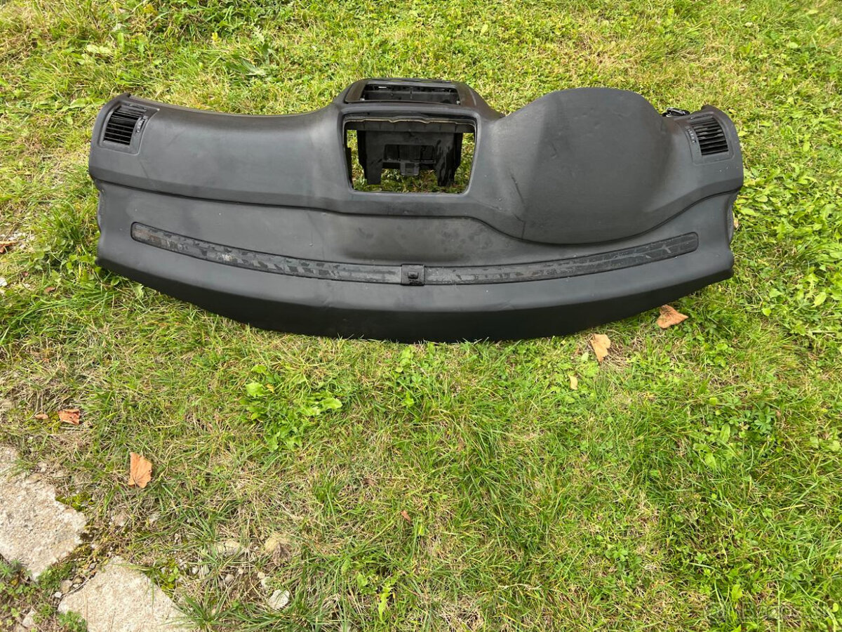 Škoda Octavia 1, 2, Prístrojová doska - 4