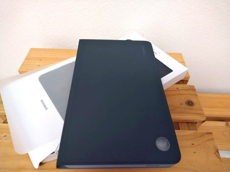 Nove ochranne stojanove puzdro Samsung - 4