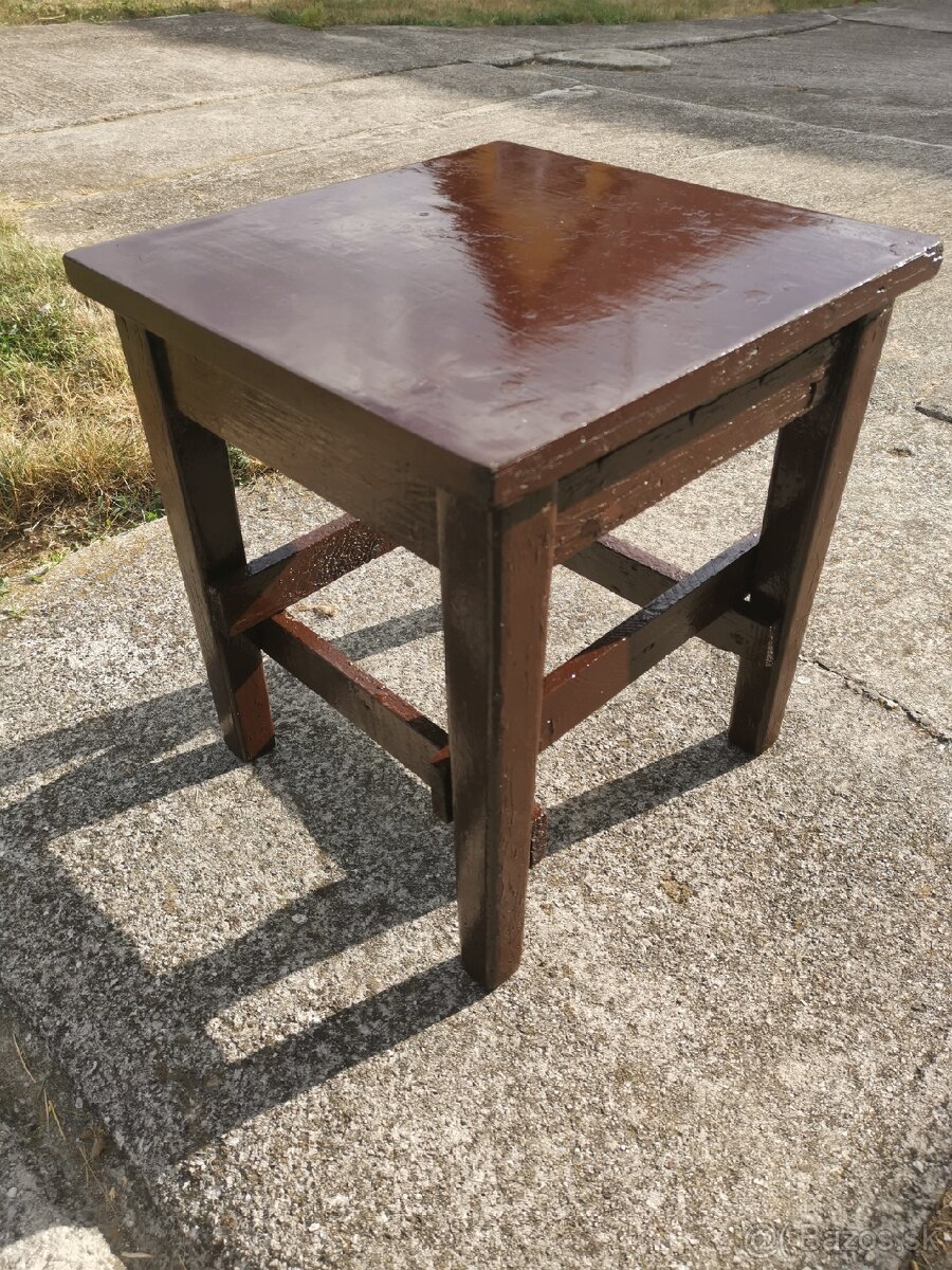 Pracovný stolík - 4