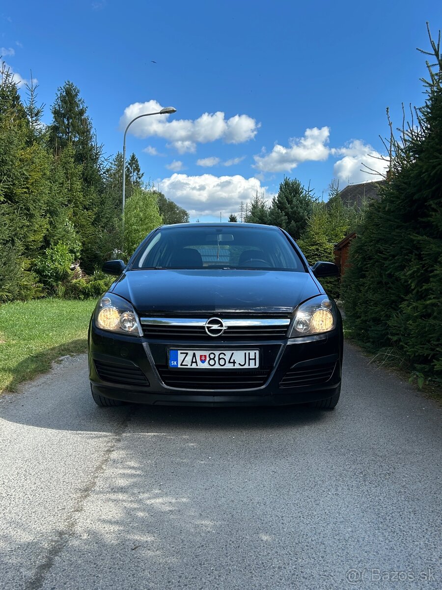 Opel Astra H 1.9 CDTI - 4
