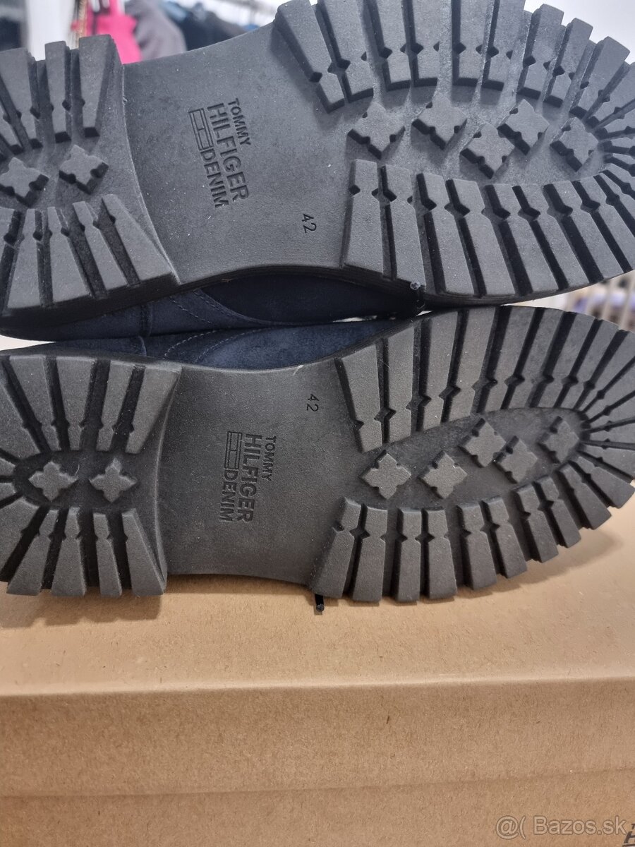Nove zimne boty Tommy Hilfiger - 4